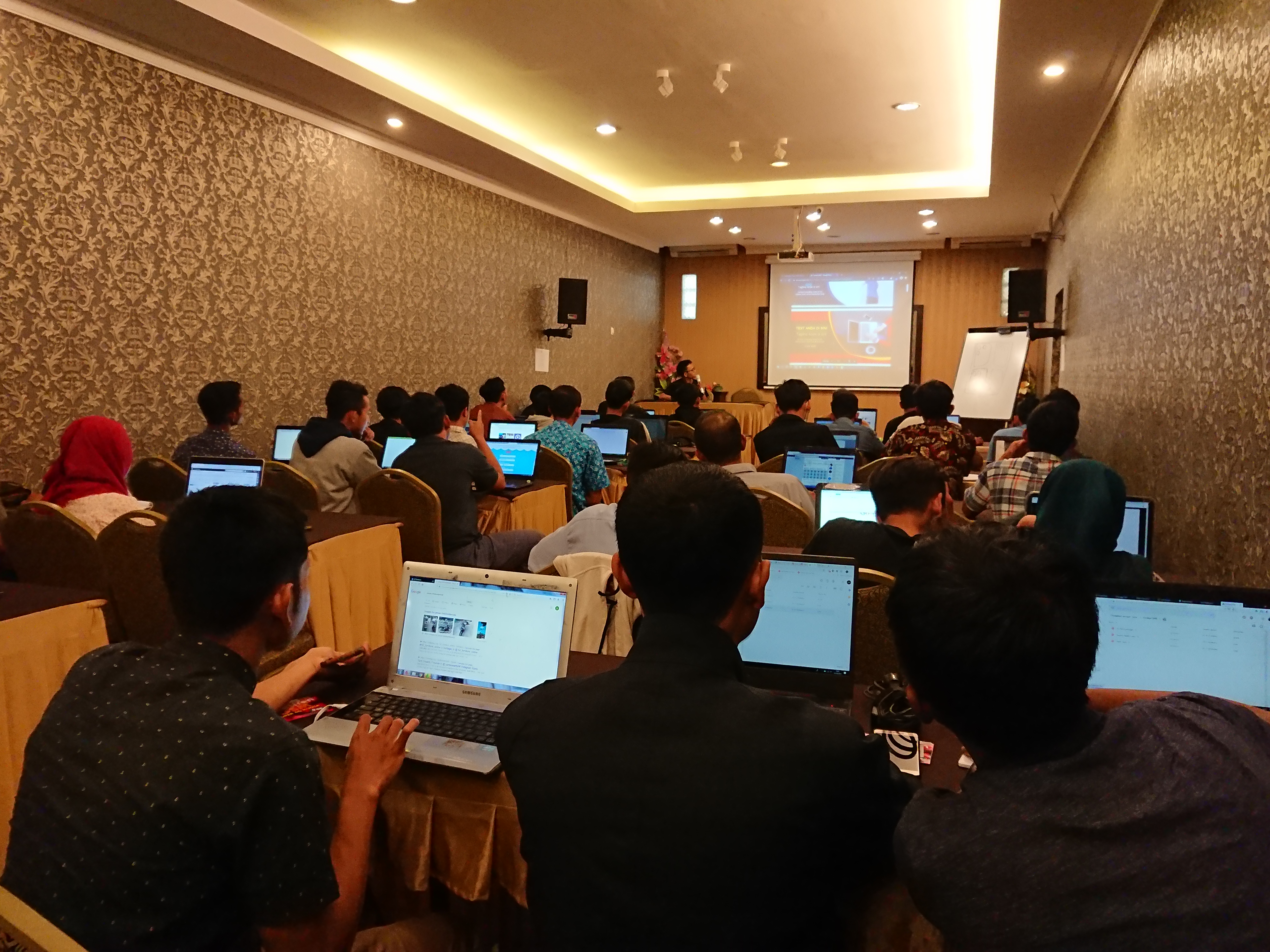 Pelatihan Digital Marketing Camp